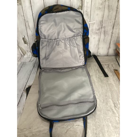 Babbleroo Diaper Bag Backpack Camo Blue Baby Essentials Travel Bag - Picture 4 of 4